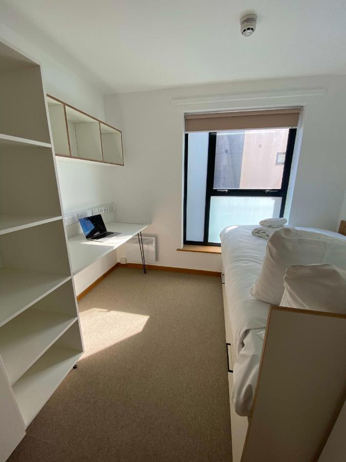 Regency Hall Smart Cheltenham Ensuite Rooms E ภายนอก รูปภาพ