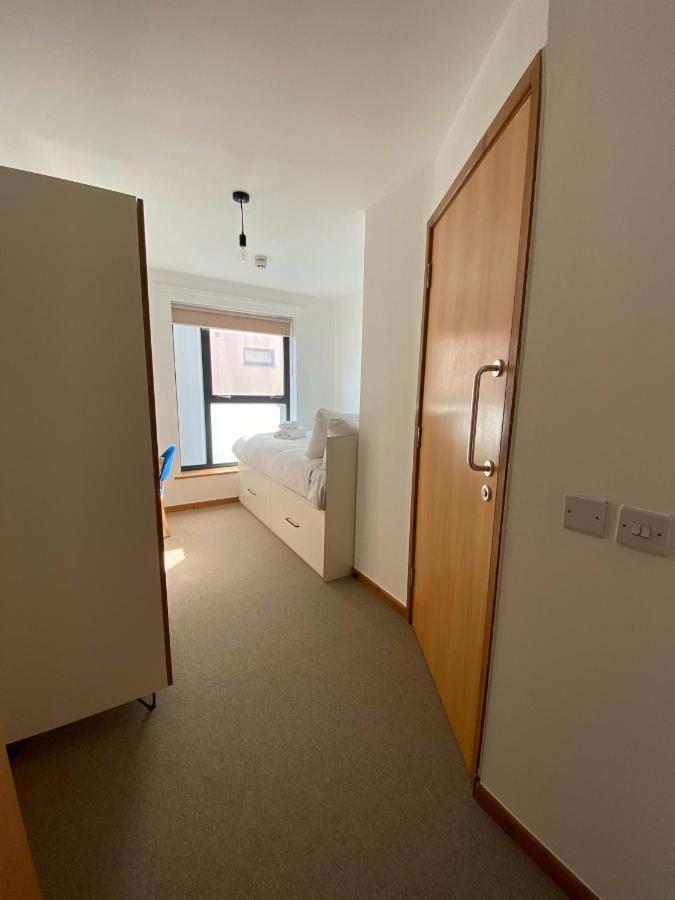 Regency Hall Smart Cheltenham Ensuite Rooms E ภายนอก รูปภาพ