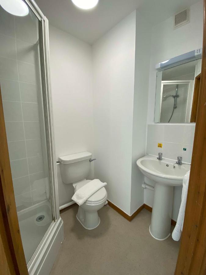 Regency Hall Smart Cheltenham Ensuite Rooms E ภายนอก รูปภาพ